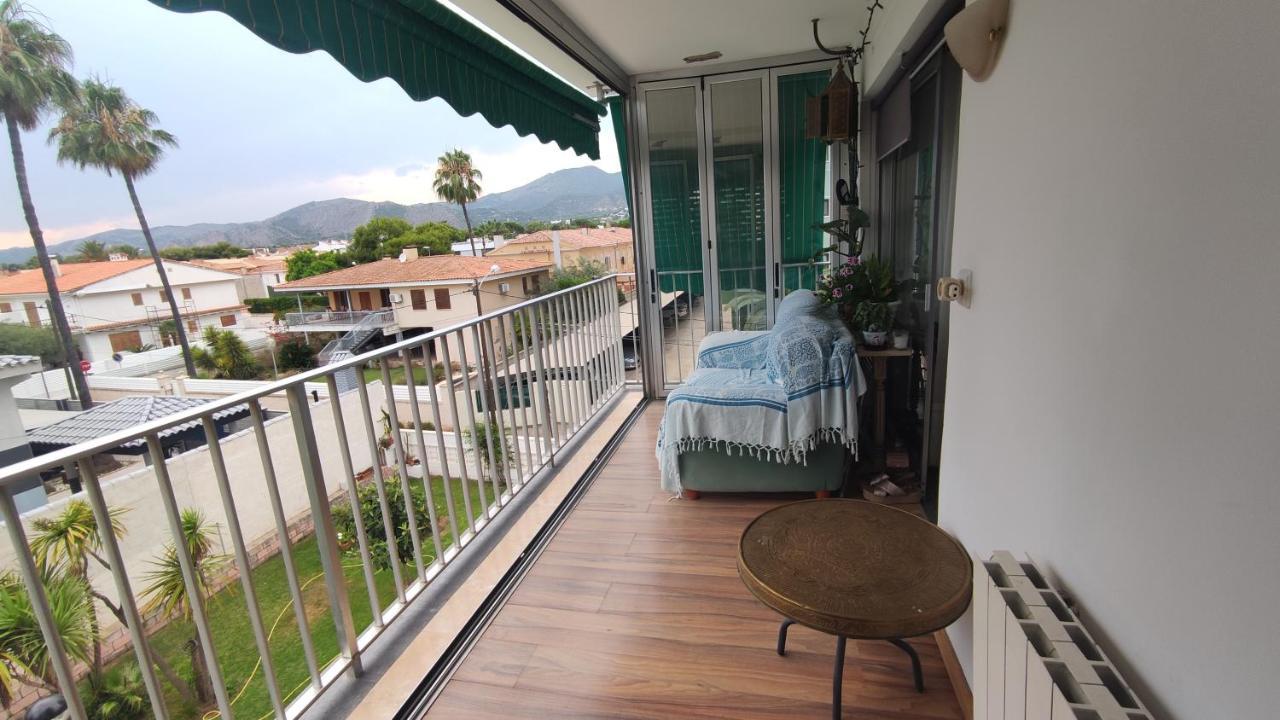 شقة Apartamento Con Piscina Y Cerca De La Playa بينيكاسّين المظهر الخارجي الصورة